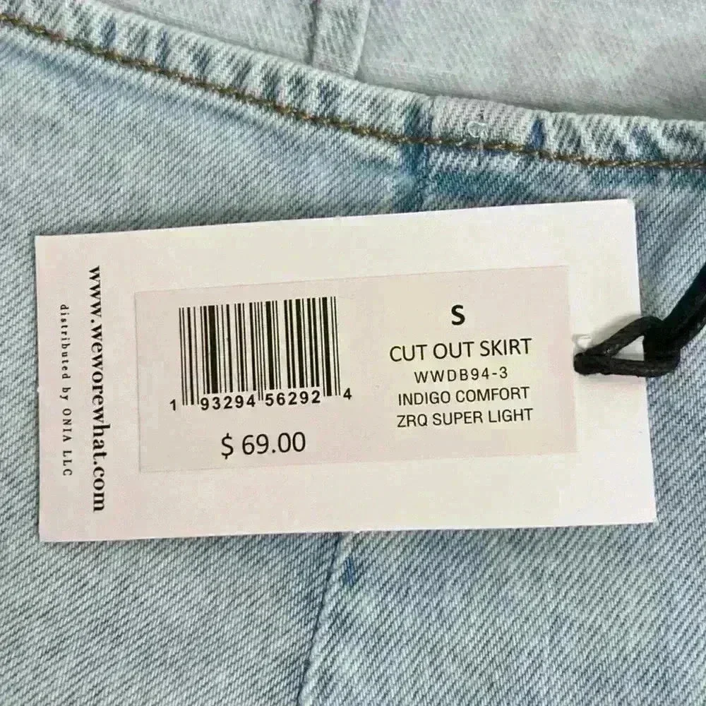 WeWoreWhat Cut-Out Denim Mini Skirt in a Super Light Indigo Wash. Sz Small. NWT! - Picture 9 of 14